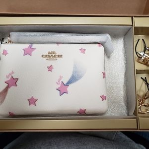 Coach star wristlet gift set